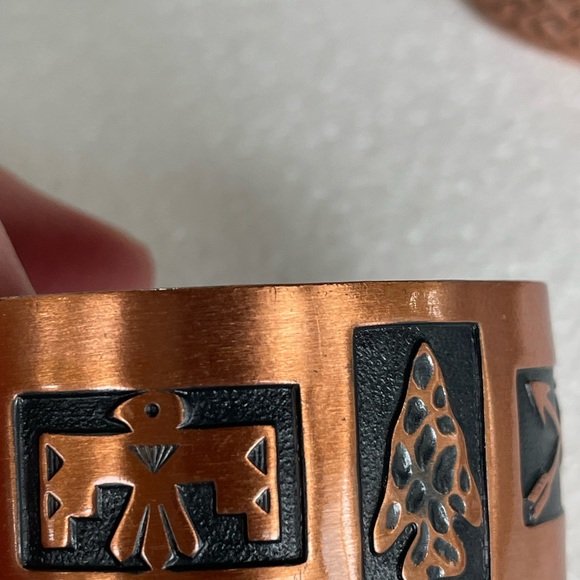 Lot of 2 Vintage Copper Bracelets-1 Thunderbird Cuff & 1 Irish Celtic Knot Cuff - Picture 3 of 5